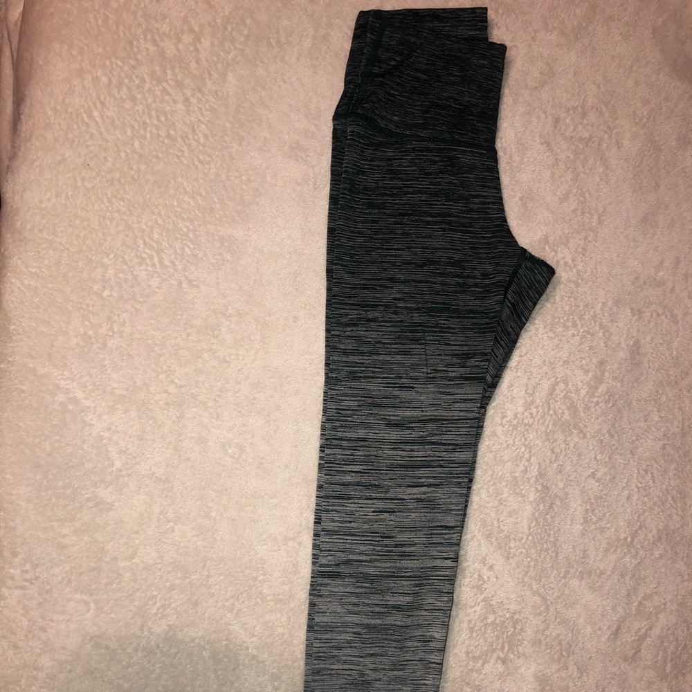 Aerie Green and White Leggings